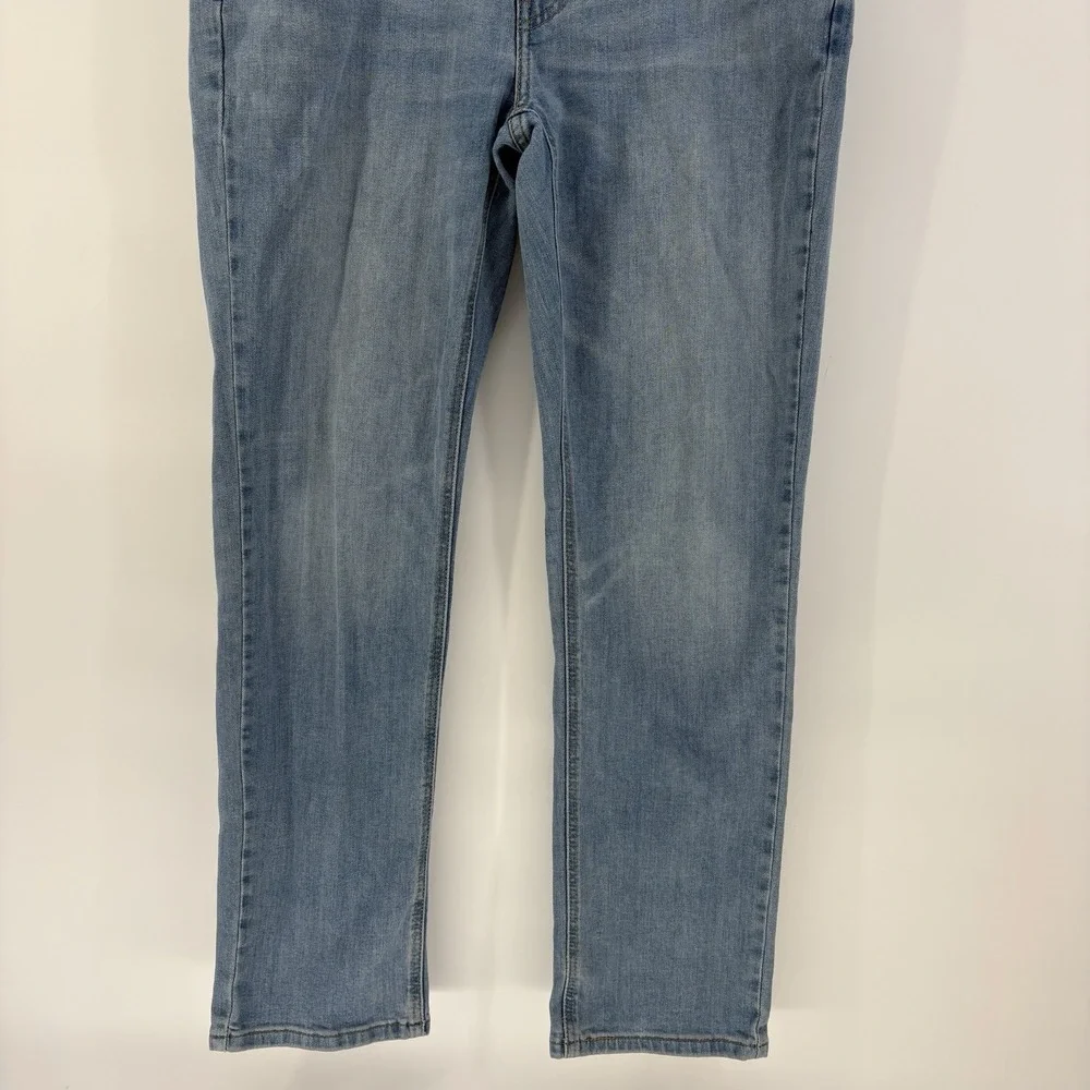 Levis 541 Athletic Taper Jeans Mens 33x32 Fits 33X31 Light Wash Stretch Pants
